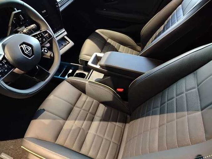 Renault Megane E-TECH Iconic 220 optimum charge