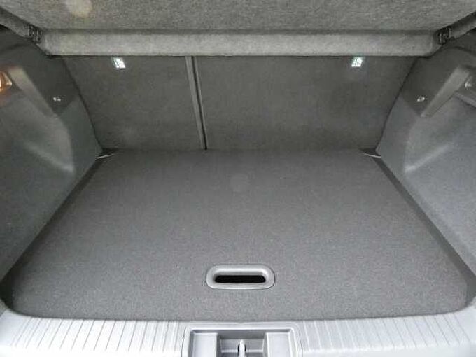 Renault Captur Techno Mild Hybrid 140 EDC 