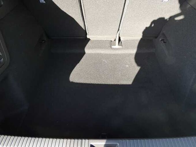 Renault Scenic E-TECH Iconic 220 Long Range 