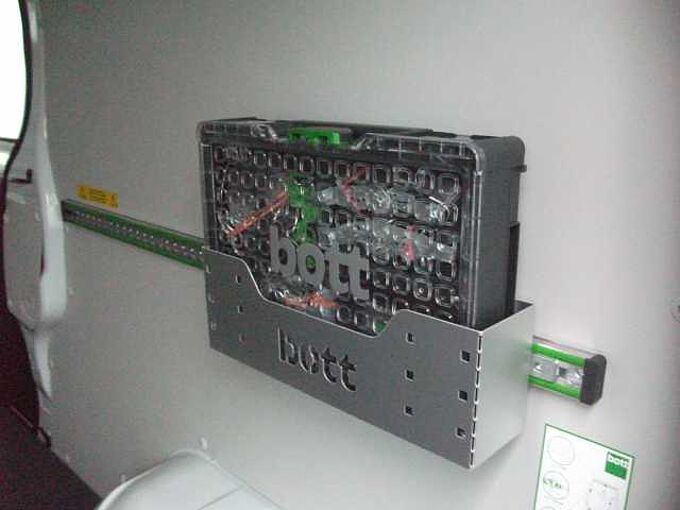 Renault Trafic Komfort L2H1 3,1t Blue dCi 130 Bott-Umbau 