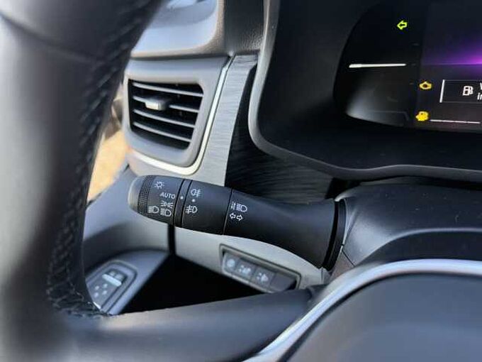 Renault Trafic Grand Evolution Blue dCi 150 AHK NAVI