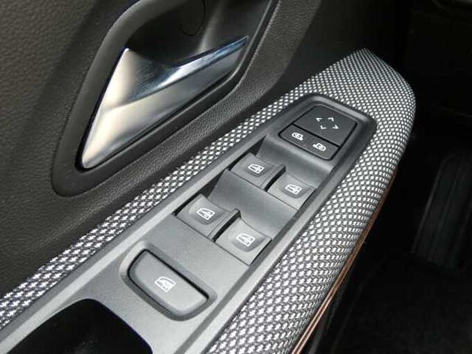 Dacia Sandero Comfort TCe 90 (MY2021) 