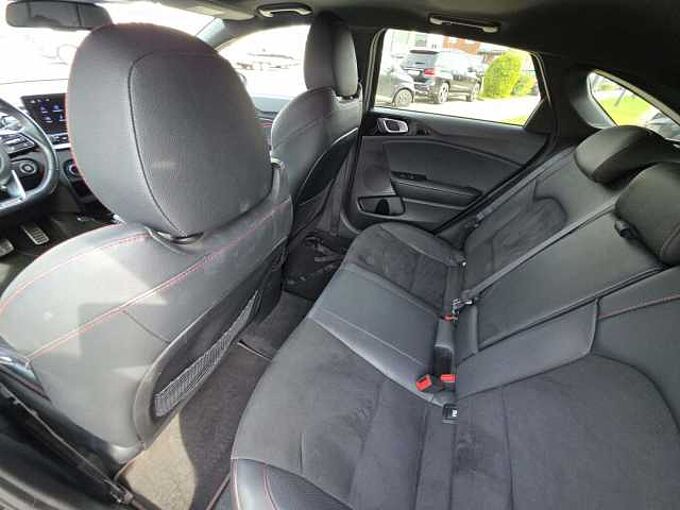 Kia ProCeed 1.6 T-GDI GT *JBL*Pano*8 Fach*Garantie 