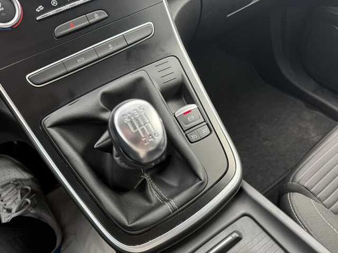 Renault Scenic TCe 140 Zen *GJR* 