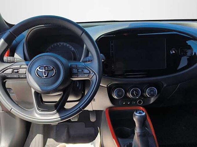 Toyota Aygo X  'SHZ, Kamere, Touch' 