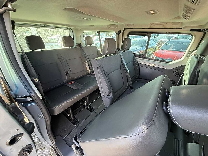 Renault Trafic Grand Evolution Blue dCi 150 9-Sitzer Grand Evolution Blue dCi 150