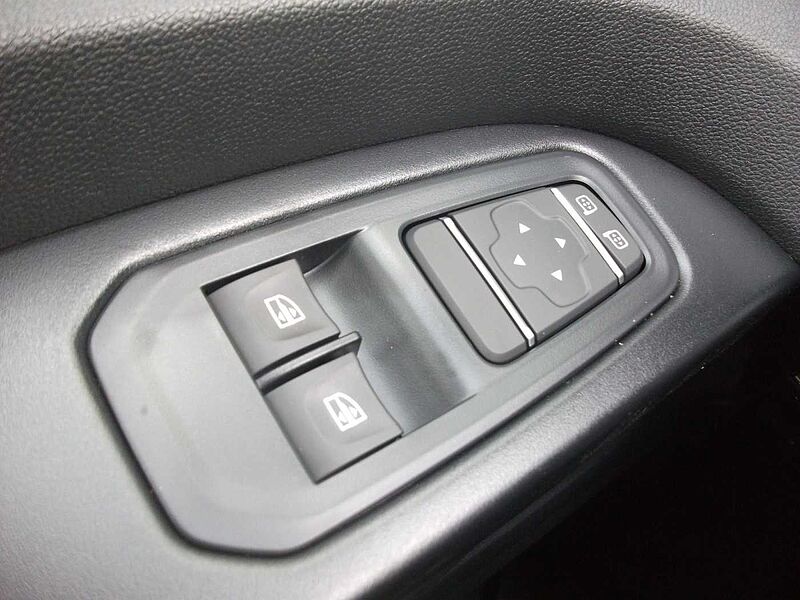 Renault Trafic Komfort L2H1 3,1t Blue dCi 130 Bott-Umbau