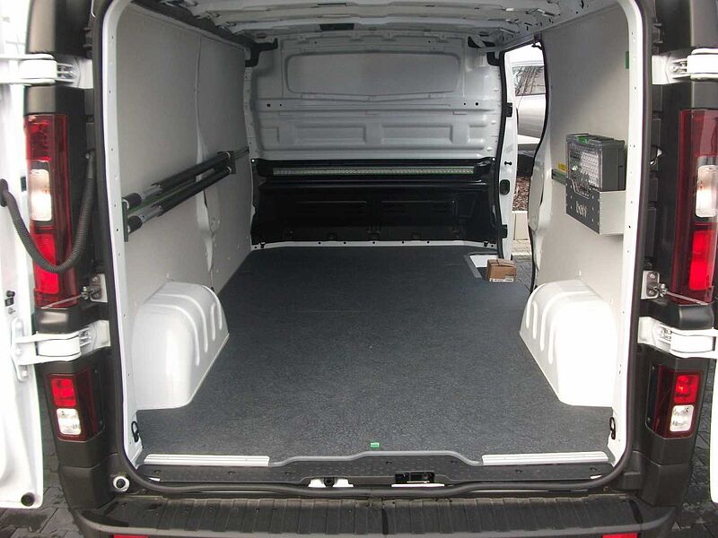 Renault Trafic Komfort L2H1 3,1t Blue dCi 130 Bott-Umbau