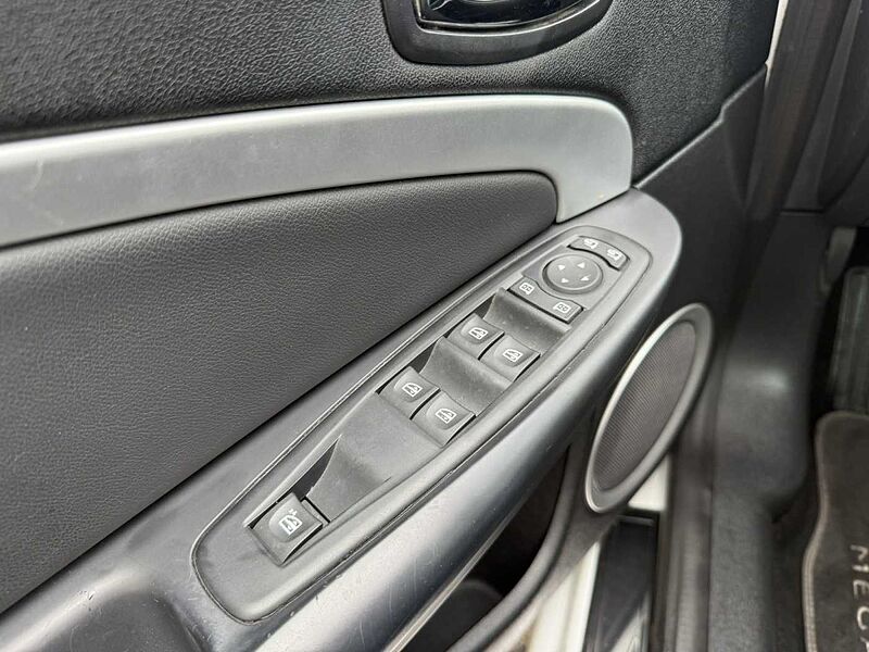 Renault Megane III Coupe / Cabrio Luxe