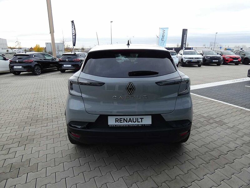Renault Captur Techno Mild Hybrid 140 EDC