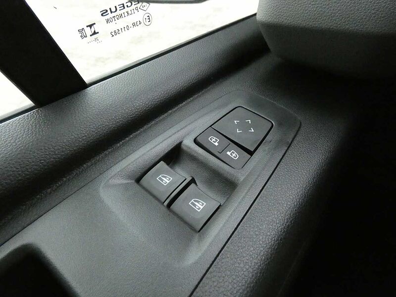 Renault Master Kasten extra L2H2 3,5t Blu