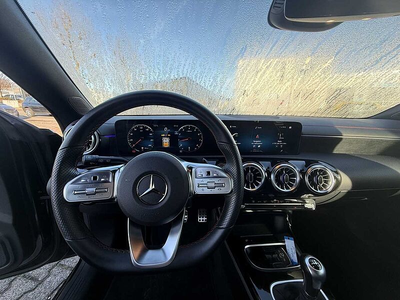 Mercedes-Benz CLA 200 Shooting Brake AMG Line*8-fach*Garantie*