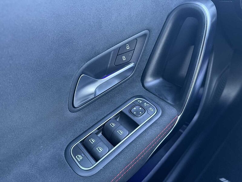 Mercedes-Benz CLA 200 Shooting Brake AMG Line*8-fach*Garantie*