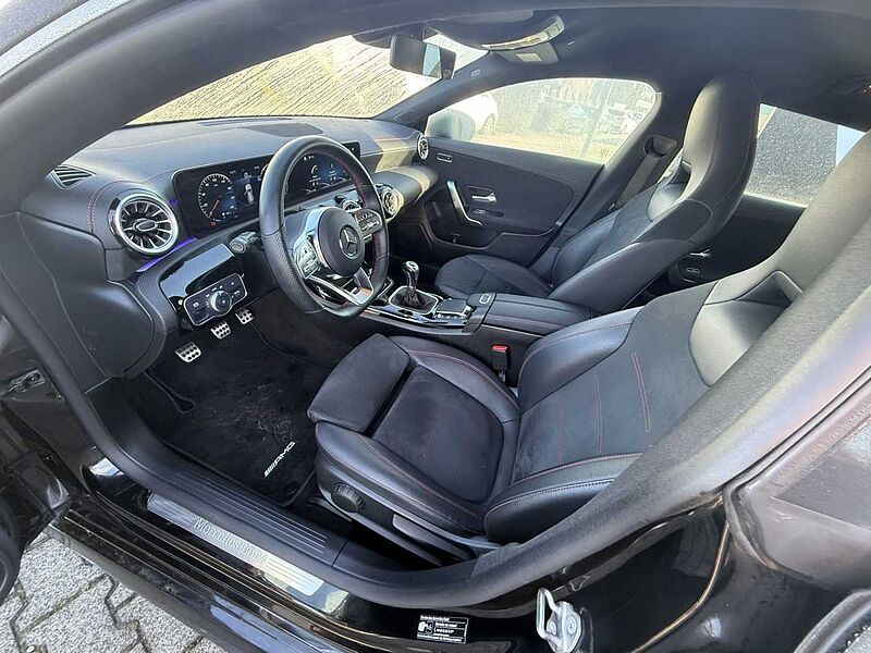 Mercedes-Benz CLA 200 Shooting Brake AMG Line*8-fach*Garantie*