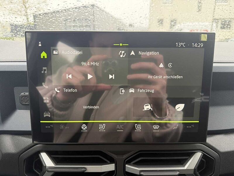 Dacia Bigster Expr. mild hybrid 140 2 Wartungen gratis