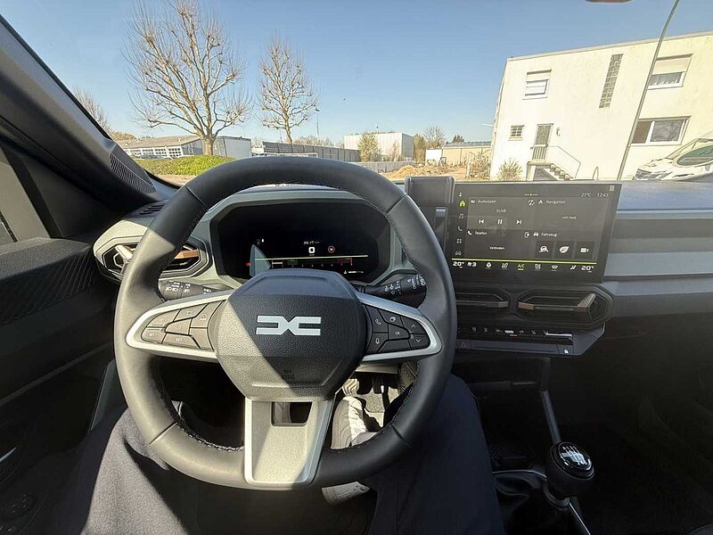 Dacia Bigster Extreme mildhybrid140 2 Wartungen gratis