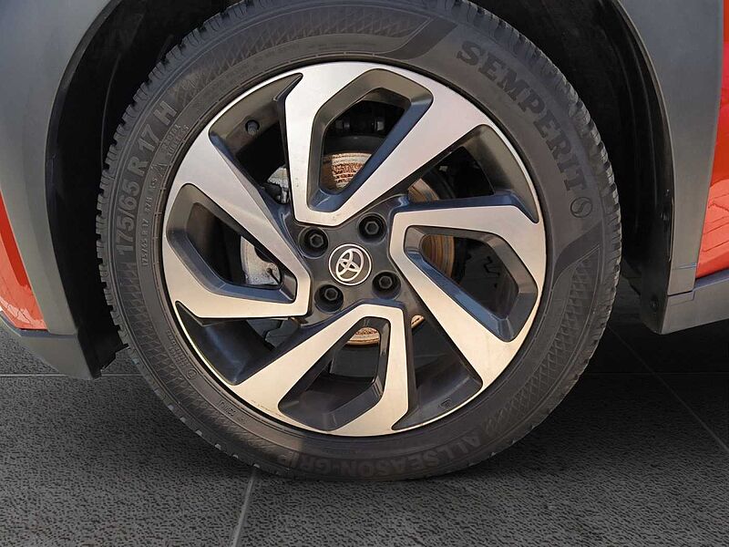 Toyota Aygo X 'SHZ, Kamere, Touch'